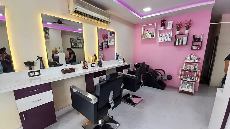 digital tools used by beauty businesses in Nepal